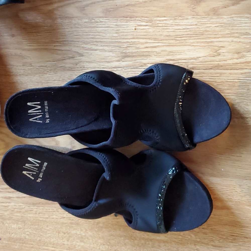 AM by Ann Marino wedges